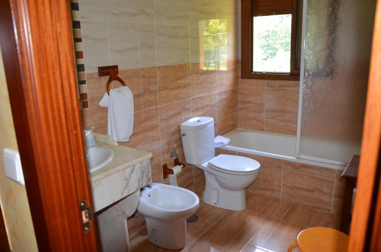Hotel Arenas De Cabrales- Apartamentos المظهر الخارجي الصورة