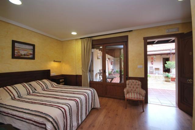 Hotel Arenas De Cabrales- Apartamentos المظهر الخارجي الصورة