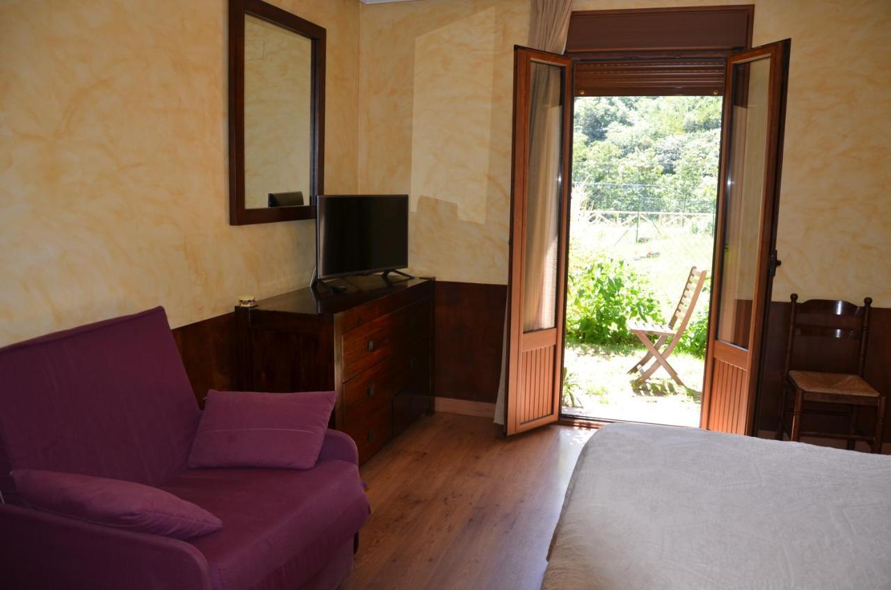 Hotel Arenas De Cabrales- Apartamentos المظهر الخارجي الصورة